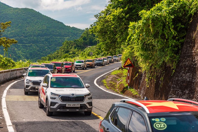 Xuyên rừng, vượt đèo bằng Skoda Kushaq mới thấy SUV đô thị giờ đây ‘cân’ tốt nhiều loại địa hình phức tạp- Ảnh 7. Xuyên rừng, vượt đèo bằng Skoda Kushaq mới thấy SUV đô thị giờ đây ‘cân’ tốt nhiều loại địa hình phức tạp- Ảnh 7.