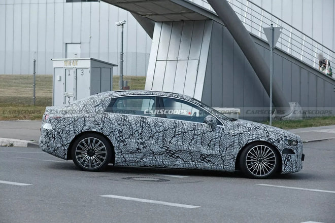 Mercedes-Benz C-Class đời mới lần đầu có ảnh chính thức với lướt tản nhiệt khủng gấp vài lần 3 Series- Ảnh 6. Mercedes-Benz C-Class đời mới lần đầu có ảnh chính thức với lướt tản nhiệt khủng gấp vài lần 3 Series- Ảnh 6.