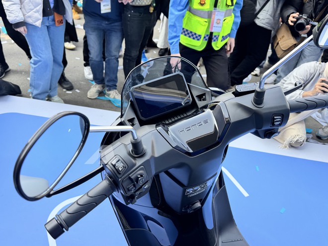 Honda UC3 ra mắt Việt Nam: Pin LFP đi 120km, m&agrave;n h&igrave;nh TFT như xe ph&acirc;n khối lớn, gi&aacute; dự kiến trăm triệu nhưng c&oacute; thể 'mềm' hơn khi c&oacute; điều n&agrave;y- Ảnh 9.