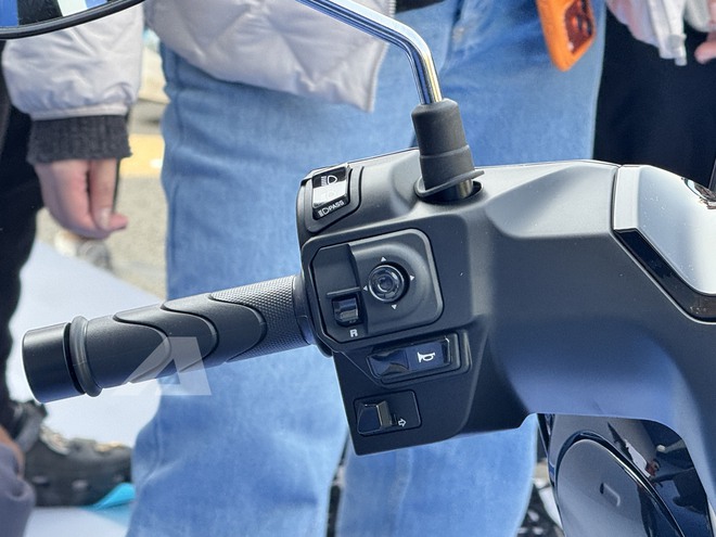 Honda UC3 ra mắt Việt Nam: Pin LFP đi 120km, m&agrave;n h&igrave;nh TFT như xe ph&acirc;n khối lớn, gi&aacute; dự kiến trăm triệu nhưng c&oacute; thể 'mềm' hơn khi c&oacute; điều n&agrave;y- Ảnh 17.