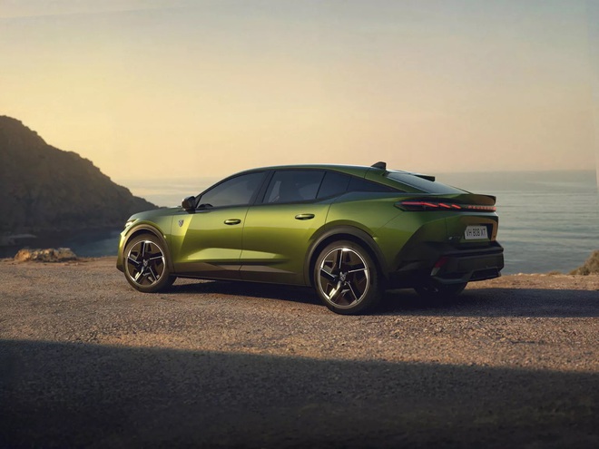 Peugeot 408 n&acirc;ng cấp lớn: Bỏ &lsquo;nanh sư tử&rsquo; thay LED mới như Skoda, bản hybrid tiết kiệm chỉ 5L/100km m&agrave; về Việt Nam th&igrave; &lsquo;hot&rsquo;- Ảnh 4.