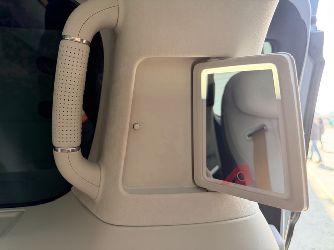 Xem trước Zeekr 009 Grand về Việt Nam cuối năm nay: MPV điện mạnh 777 mã lực, cạnh tranh Alphard bằng khoang sau dạng thương gia, chạy Hà Nội - Huế không cần sạc- Ảnh 20. Xem trước Zeekr 009 Grand về Việt Nam cuối năm nay: MPV điện mạnh 777 mã lực, cạnh tranh Alphard bằng khoang sau dạng thương gia, chạy Hà Nội - Huế không cần sạc- Ảnh 20.