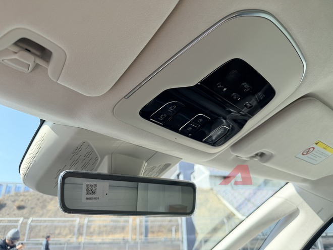 Xem trước Zeekr 009 Grand về Việt Nam cuối năm nay: MPV điện mạnh 777 mã lực, cạnh tranh Alphard bằng khoang sau dạng thương gia, chạy Hà Nội - Huế không cần sạc- Ảnh 15. Xem trước Zeekr 009 Grand về Việt Nam cuối năm nay: MPV điện mạnh 777 mã lực, cạnh tranh Alphard bằng khoang sau dạng thương gia, chạy Hà Nội - Huế không cần sạc- Ảnh 15.