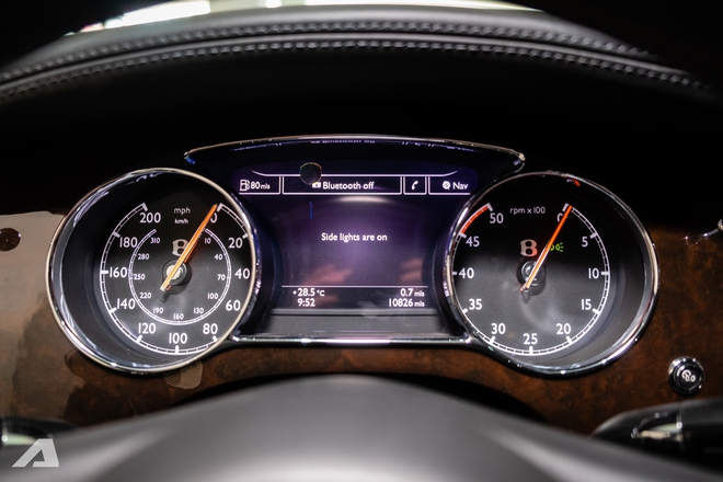 Rolls-Royce Ghost v&agrave; Bentley Mulsanne 15 tuổi b&aacute;n lại chỉ 5,5 tỷ đồng: Xe si&ecirc;u sang gi&aacute; thực tế chỉ ngang S-Class, 7-Series- Ảnh 21.