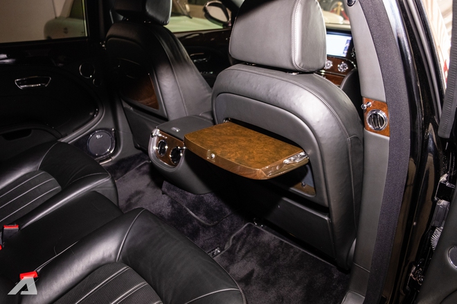 Rolls-Royce Ghost v&agrave; Bentley Mulsanne 15 tuổi b&aacute;n lại chỉ 5,5 tỷ đồng: Xe si&ecirc;u sang gi&aacute; thực tế chỉ ngang S-Class, 7-Series- Ảnh 30.