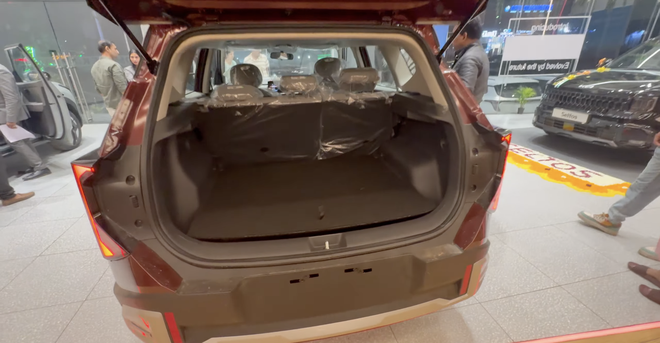 Kia Seltos 2026 th&ecirc;m bản &lsquo;cận base&rsquo; ở thị trường ch&acirc;u &Aacute; n&agrave;y: Gi&aacute; quy đổi chỉ hơn 350 triệu đồng, đủ 2 m&agrave;n lớn, đ&egrave;n LED xịn s&ograve;- Ảnh 10.