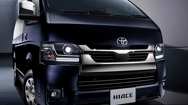 Toyota HiAce &lsquo;c&aacute; mập&rsquo; một thời tại Việt Nam c&oacute; bản n&acirc;ng cấp: Đồng hồ điện tử, camera 360 độ c&ugrave;ng nhiều tiện &iacute;ch xịn như xe con- Ảnh 6.