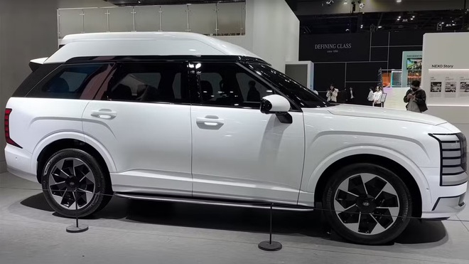 Hyundai Palisade lộ thiết kế mới cho &lsquo;chủ tịch&rsquo;: N&oacute;c cao như Carnival bản đắt nhất tại Việt Nam, ghế thương gia, m&agrave;n h&igrave;nh gắn trần xịn s&ograve;- Ảnh 6.