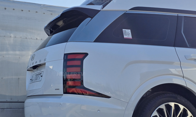 Hyundai Palisade lộ thiết kế mới cho &lsquo;chủ tịch&rsquo;: N&oacute;c cao như Carnival bản đắt nhất tại Việt Nam, ghế thương gia, m&agrave;n h&igrave;nh gắn trần xịn s&ograve;- Ảnh 4.