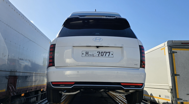 Hyundai Palisade lộ thiết kế mới cho &lsquo;chủ tịch&rsquo;: N&oacute;c cao như Carnival bản đắt nhất tại Việt Nam, ghế thương gia, m&agrave;n h&igrave;nh gắn trần xịn s&ograve;- Ảnh 3.