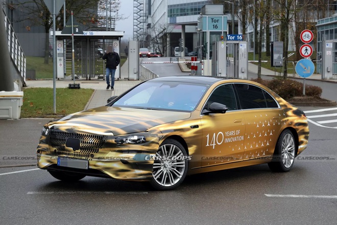 Th&ecirc;m th&ocirc;ng tin về Mercedes-Benz S-Class 2026: L&agrave; bản facelift nhưng 'gần như thế hệ mới', n&acirc;ng cấp hơn 50% chi tiết của xe, c&oacute; cả sưởi ấm...d&acirc;y đai an to&agrave;n- Ảnh 6.