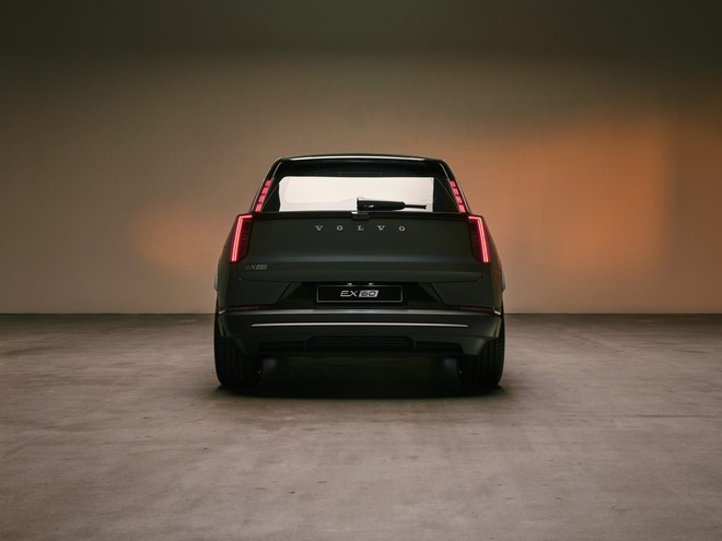 Volvo EX60 ra mắt: Xe điện tích hợp google gemini đầu tiên thế giới vận hành 810 km một lần sạc- Ảnh 6. Volvo EX60 ra mắt: Xe điện tích hợp google gemini đầu tiên thế giới vận hành 810 km một lần sạc- Ảnh 6.
