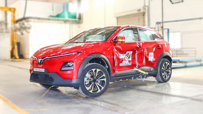 VinFast VF 6, VF 7 bị đ&acirc;m th&igrave; xe biến dạng thế n&agrave;o, người trong xe sống, chết ra sao - Video n&agrave;y c&oacute; thể l&agrave; c&acirc;u trả lời- Ảnh 3.