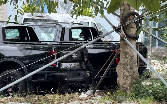 Ford Ranger lạ xuất hiện tại Việt Nam: Dễ là bản facelift 2026 vừa ra mắt, động cơ vẫn là một ẩn số- Ảnh 5. Ford Ranger lạ xuất hiện tại Việt Nam: Dễ là bản facelift 2026 vừa ra mắt, động cơ vẫn là một ẩn số- Ảnh 5.