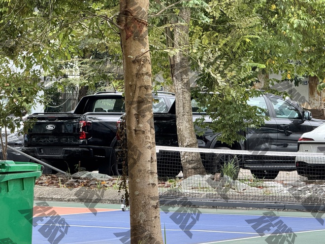 Ford Ranger lạ xuất hiện tại Việt Nam: Dễ là bản facelift 2026 vừa ra mắt, động cơ vẫn là một ẩn số- Ảnh 3. Ford Ranger lạ xuất hiện tại Việt Nam: Dễ là bản facelift 2026 vừa ra mắt, động cơ vẫn là một ẩn số- Ảnh 3.