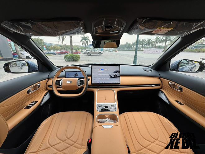 Geely EX5 hybrid đầu ti&ecirc;n về Việt Nam: Gi&aacute; dự kiến 950 triệu đồng, d&agrave;i hơn CR-V, c&oacute; cắm sạc, đầy b&igrave;nh chạy gần 1.600km- Ảnh 5.