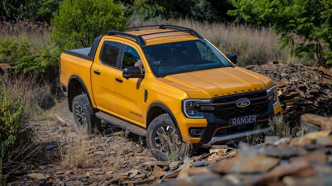 Hilux Trailhunter 2026 đối đầu Ranger Wildtrak: Khi Toyota kh&ocirc;ng c&ograve;n 'ngh&egrave;o' trang bị, 'đức vua' liệu c&oacute; lung lay ng&ocirc;i vương?- Ảnh 10.