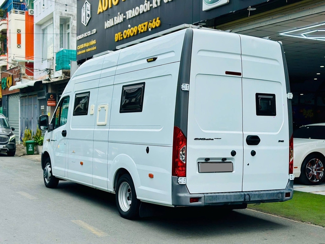 Rao &lsquo;nh&agrave; di động&rsquo; từng của Ngọc Trinh gi&aacute; hơn 800 triệu đồng, người b&aacute;n cho biết mua mới hơn 2 tỷ, lăn b&aacute;nh chỉ 5.000km- Ảnh 5.