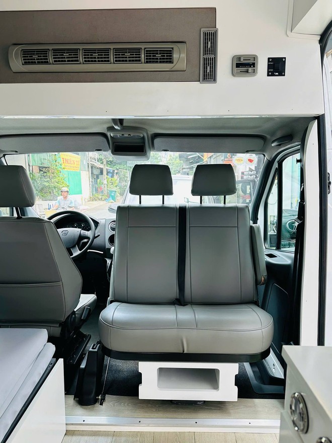 Rao &lsquo;nh&agrave; di động&rsquo; từng của Ngọc Trinh gi&aacute; hơn 800 triệu đồng, người b&aacute;n cho biết mua mới hơn 2 tỷ, lăn b&aacute;nh chỉ 5.000km- Ảnh 8.