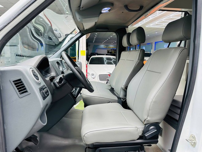 Rao &lsquo;nh&agrave; di động&rsquo; từng của Ngọc Trinh gi&aacute; hơn 800 triệu đồng, người b&aacute;n cho biết mua mới hơn 2 tỷ, lăn b&aacute;nh chỉ 5.000km- Ảnh 7.