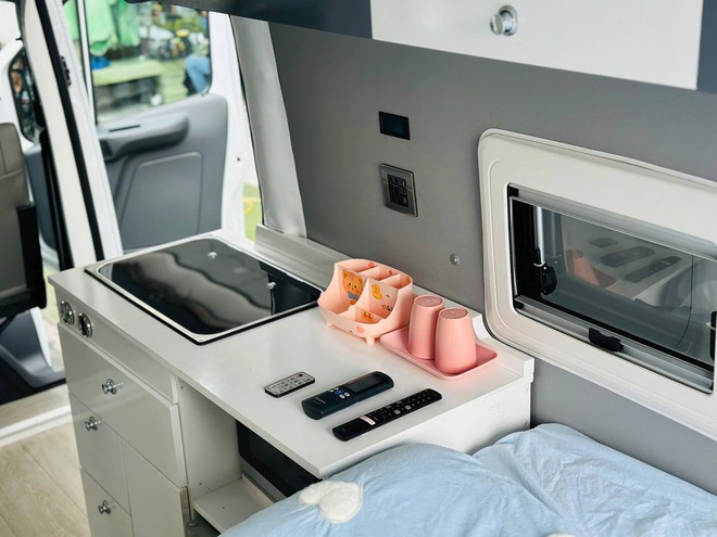 Rao &lsquo;nh&agrave; di động&rsquo; từng của Ngọc Trinh gi&aacute; hơn 800 triệu đồng, người b&aacute;n cho biết mua mới hơn 2 tỷ, lăn b&aacute;nh chỉ 5.000km- Ảnh 13.