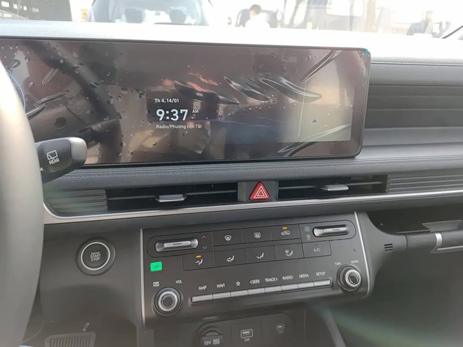 Hyundai Stargazer 2026 lộ không che cả nội, ngoại thất tại Việt Nam: Đầu mới lột xác, cụm màn hình 'khổng lồ' đã mắt hơn, dễ nâng cấp cả ADAS đấu Xpander- Ảnh 6. Hyundai Stargazer 2026 lộ không che cả nội, ngoại thất tại Việt Nam: Đầu mới lột xác, cụm màn hình 'khổng lồ' đã mắt hơn, dễ nâng cấp cả ADAS đấu Xpander- Ảnh 6.
