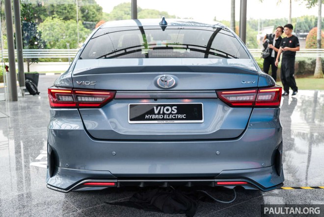 Toyota Vios hybrid tăng hiện diện trong ĐNÁ: Giá quy đổi từ 683 triệu đồng, có bản thể thao, về Việt Nam dễ ‘hot’- Ảnh 7. Toyota Vios hybrid tăng hiện diện trong ĐNÁ: Giá quy đổi từ 683 triệu đồng, có bản thể thao, về Việt Nam dễ ‘hot’- Ảnh 7.