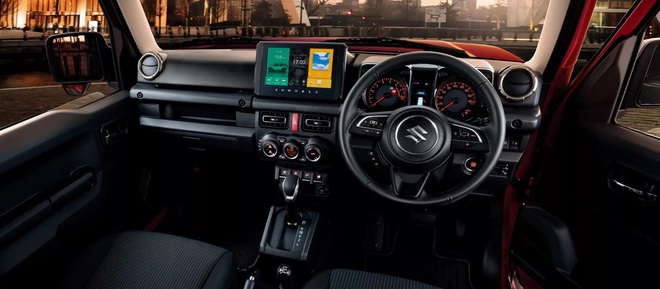 Suzuki Jimny 2026 ra mắt với màn hình lớn hơn và gói ADAS xịn sò hơn, xe chưa sản xuất nhưng khách đã nườm nượp xếp hàng đặt chỗ- Ảnh 5. Suzuki Jimny 2026 ra mắt với màn hình lớn hơn và gói ADAS xịn sò hơn, xe chưa sản xuất nhưng khách đã nườm nượp xếp hàng đặt chỗ- Ảnh 5.