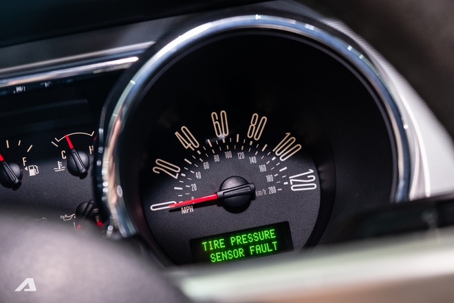 Ford Mustang đời 2007 h&agrave;ng hiếm rao b&aacute;n với gi&aacute; ngang C-Class mới: Ph&aacute;t triển bởi kỹ sư gốc Việt, c&oacute; v&agrave;i chi tiết độ lại so với xe nguy&ecirc;n bản- Ảnh 13.