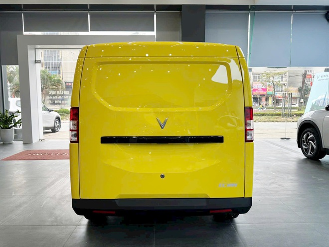 Đại lý nhận đặt VinFast EC Van bản mới: Giá dự kiến 325 triệu đồng, thêm cửa lùa như 'Su cóc’, dễ bán sau Tết- Ảnh 6. Đại lý nhận đặt VinFast EC Van bản mới: Giá dự kiến 325 triệu đồng, thêm cửa lùa như 'Su cóc’, dễ bán sau Tết- Ảnh 6.