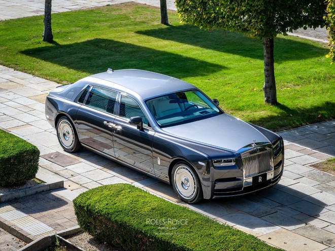 Rolls-Royce Phantom độc bản bán chính hãng tại Việt Nam: Giá gần 90 tỷ, nội thất ốp gỗ sồi toàn bộ, chỉ có duy nhất 1 đại gia may mắn mua được - Ảnh 3.