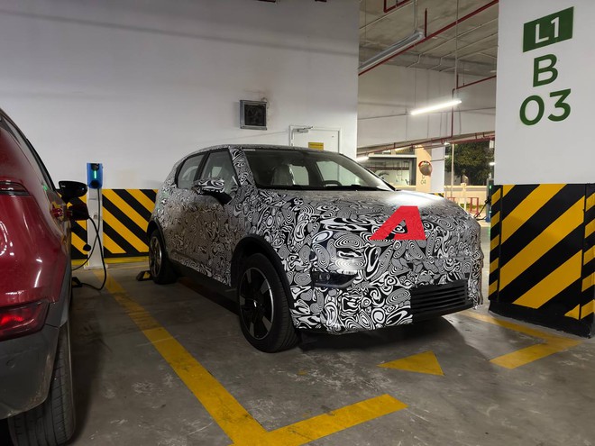 Chi tiết xe giống VinFast VF 5 mới: Lộ từ ngoài vào trong, có chi tiết y hệt VF 8 và VF Wild - Ảnh 1.
