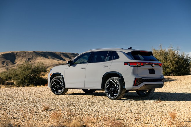 Volkswagen Tiguan đời mới rục rịch về Việt Nam: Gi&aacute; dự kiến từ hơn 1,3 tỷ đồng, nhập Đức, cạnh tranh CR-V - Ảnh 4.