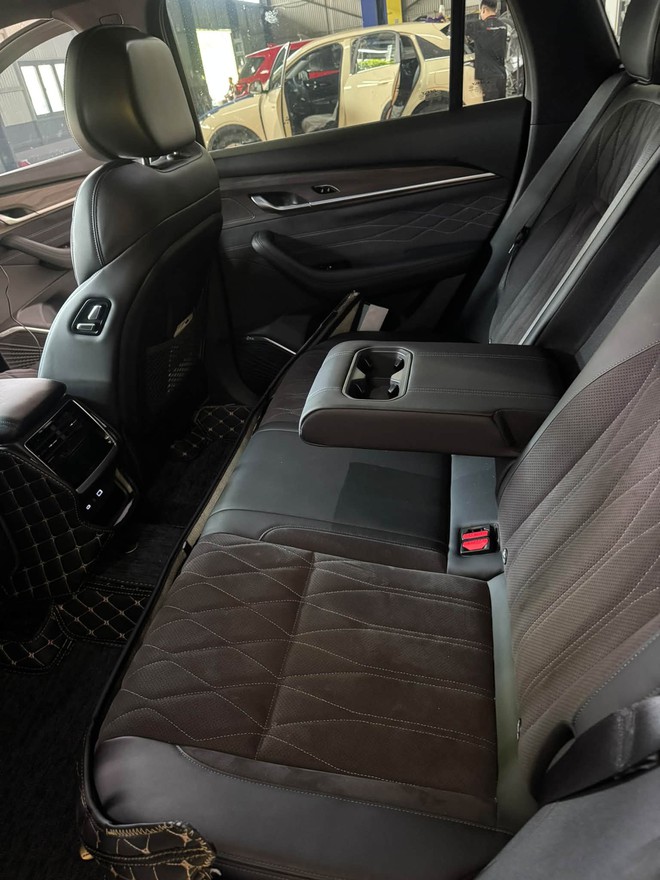 Thực hư chuyện Geely 'xả hàng' tại Việt Nam: Chỉ là số ít cá biệt, khó mua rẻ như dự tính - Ảnh 4.