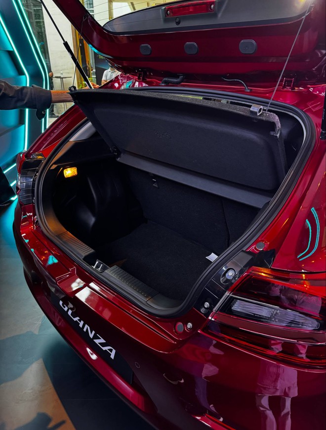 Đ&agrave;n em Toyota Yaris n&acirc;ng cấp với gi&aacute; quy đổi từ 190 triệu đồng: C&oacute; HUD, ADAS, camera 360, &lsquo;ăn&rsquo; xăng chỉ hơn 4L/100km - Ảnh 9.
