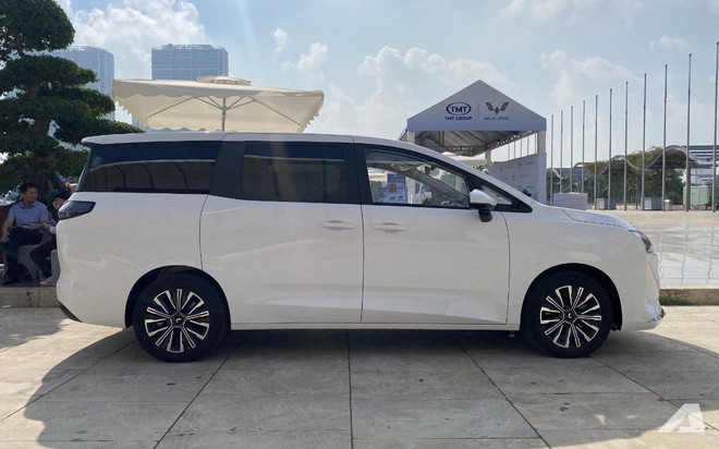 Wuling Darion ra mắt Việt Nam: Giá từ 750 triệu đồng, 2 bản, cửa trượt điện, ghế kiểu thương gia, chạy 500km/sạc, cạnh tranh BYD M6 - Ảnh 7.