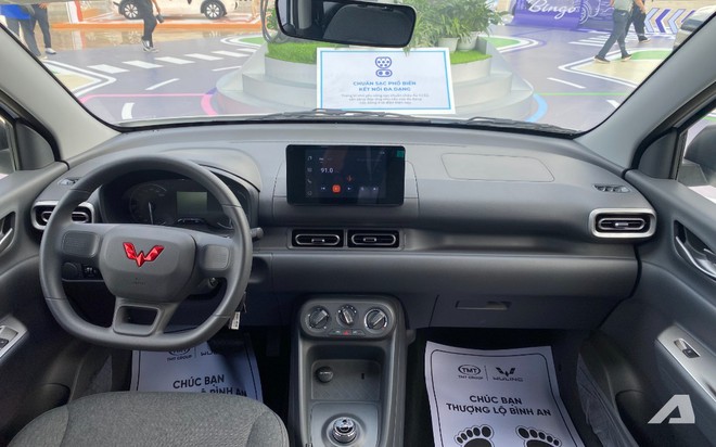 Ảnh thực tế Wuling Grango gi&aacute; 519 triệu đồng tại Việt Nam: Ngang cỡ Xpander, 7 chỗ, chạy tới 300km/sạc, sạc 30-80% trong nửa tiếng - Ảnh 4.