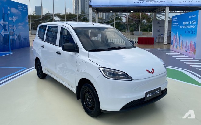 Ảnh thực tế Wuling Grango gi&aacute; 519 triệu đồng tại Việt Nam: Ngang cỡ Xpander, 7 chỗ, chạy tới 300km/sạc, sạc 30-80% trong nửa tiếng - Ảnh 2.