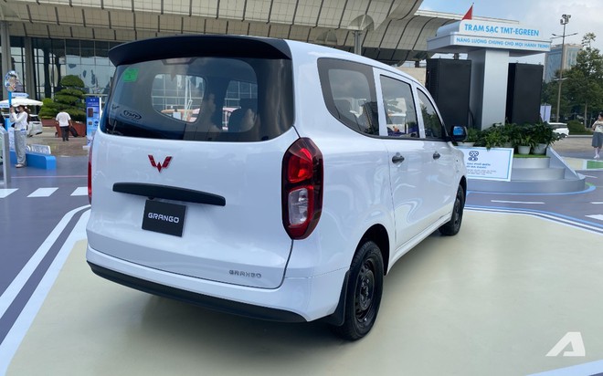 Ảnh thực tế Wuling Grango gi&aacute; 519 triệu đồng tại Việt Nam: Ngang cỡ Xpander, 7 chỗ, chạy tới 300km/sạc, sạc 30-80% trong nửa tiếng - Ảnh 3.