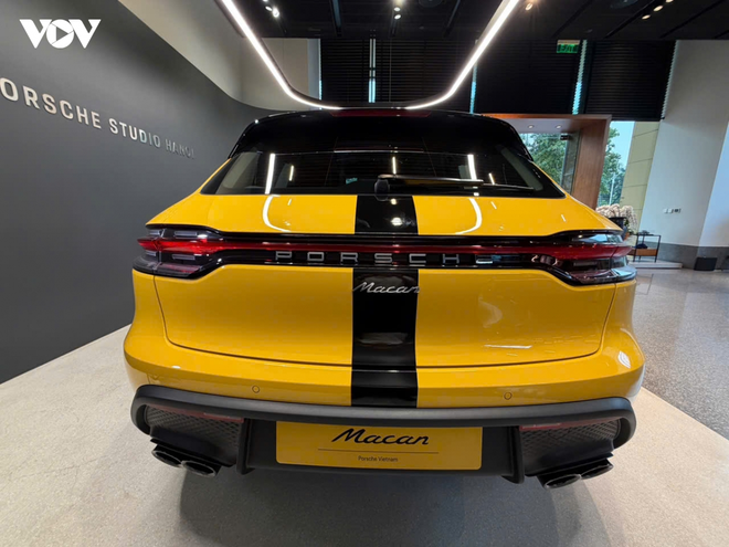 Ngắm bộ đ&ocirc;i Porsche Macan "độc bản" được sơn tại Việt Nam - Ảnh 5.