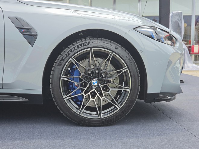 Ngắm BMW M3 Touring giá gần 5,4 tỷ tại Việt Nam, riêng màu sơn đủ mua 1 chiếc SH - Ảnh 8.