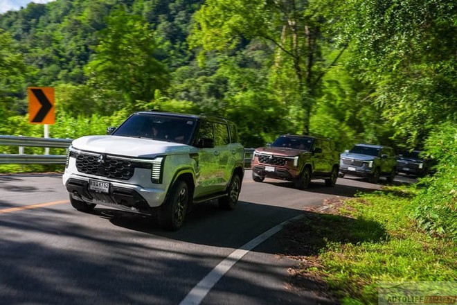 Mitsubishi Pajero 2026 ra mắt ĐN&Aacute;: Gi&aacute; quy đổi từ 1,15 tỷ đồng, m&aacute;y dầu 2.4L, ADAS từ bản rẻ nhất, về Việt Nam dễ &lsquo;hot&rsquo; - Ảnh 12.