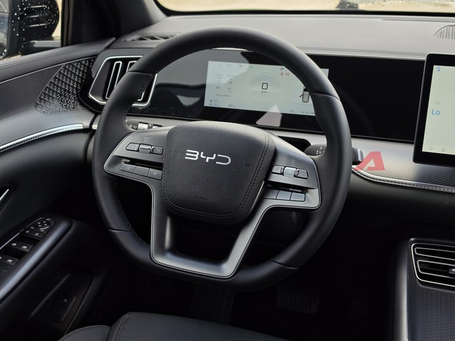 Chi tiết BYD Sealion 5 DM-i bản ti&ecirc;u chuẩn: Thiếu ADAS, kh&ocirc;ng sạc nhanh, b&ugrave; lại bằng mức gi&aacute; tiệm cận SUV B - Ảnh 6.