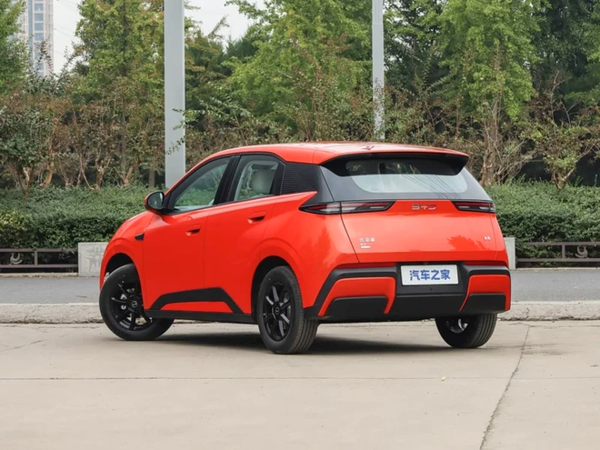 BYD Seagull 2026 ra mắt: Tăng k&iacute;ch cỡ gần bằng Dolphin, pin 'mini' nhưng vẫn c&oacute; sạc si&ecirc;u nhanh, gi&aacute; quy đổi từ 255 triệu - Ảnh 3.