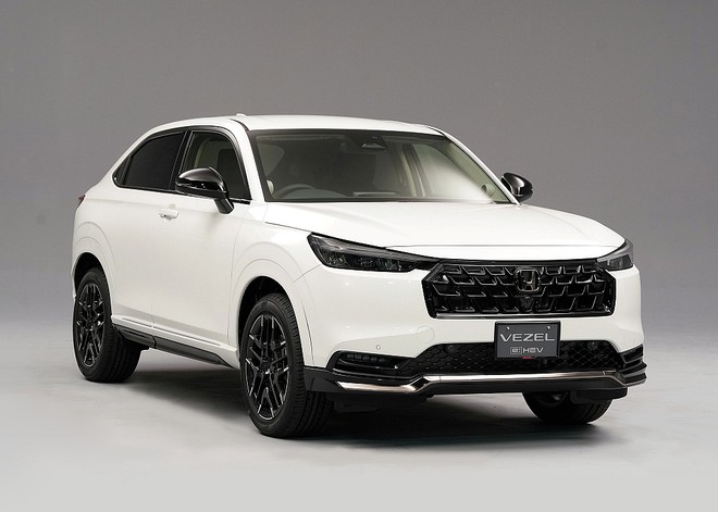 Honda HR-V 2027 ra mắt với g&oacute;i ngoại thất thể thao, m&acirc;m mới, th&ecirc;m cửa sổ trời to&agrave;n cảnh, 10 loa cạnh tranh Xforce, Yaris Cross - Ảnh 6.