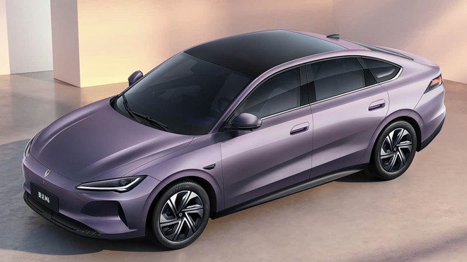 Cũng l&agrave; Volkswagen Jetta nhưng kh&ocirc;ng phải mẫu từng b&aacute;n ở Việt Nam: Gi&aacute; quy đổi hơn 300 triệu đồng, chạy 555km/sạc, chốt hơn 10.000 đơn/ng&agrave;y - Ảnh 6.