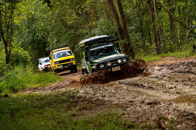 Vượt 630km xuyên Thái Lan - Lào, thử lốp BFGoodrich KO3 từ đường đất đến đèo núi - Ảnh 2.