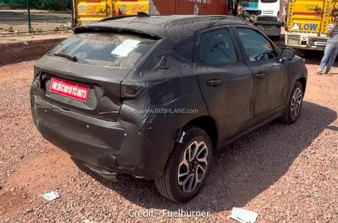 B&aacute;n ở Việt Nam chưa l&acirc;u, Suzuki Fronx sắp ra bản mới n&acirc;ng cấp từ động cơ đến trang bị - Ảnh 2.