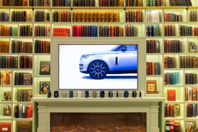 T&ocirc;i dự tiệc ri&ecirc;ng của Range Rover: Kh&aacute;m ph&aacute; thế giới c&aacute; nh&acirc;n h&oacute;a bespoke, nghe chuyện chinh phục 7 đỉnh n&uacute;i v&agrave; ngồi lại đến khuya - Ảnh 6.