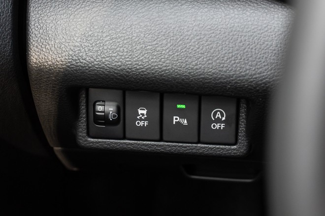 Suzuki XL7 2026 ra mắt Việt Nam: Gi&aacute; từ gần 570 triệu đồng, thiết kế tinh chỉnh bắt mắt hơn, th&ecirc;m bản 'base' mới rẻ hơn cạnh tranh Xpander - Ảnh 22.